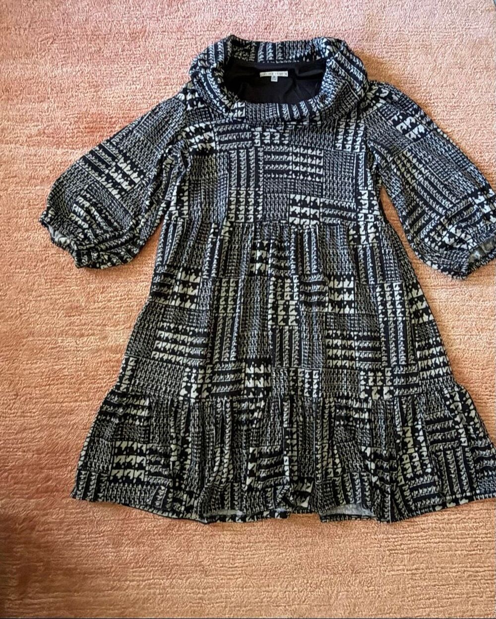 Sandra Darren Black White Abstract Print Cowl Neck Dress Size M